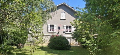 /international/fr/excideuil-aquitaine-310108407027/