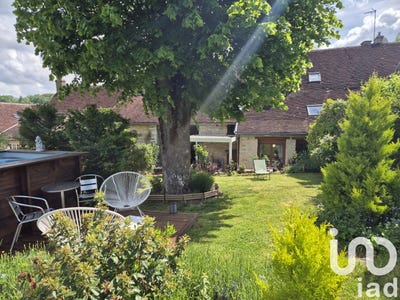/international/fr/serrigny-burgundy-310100541691/