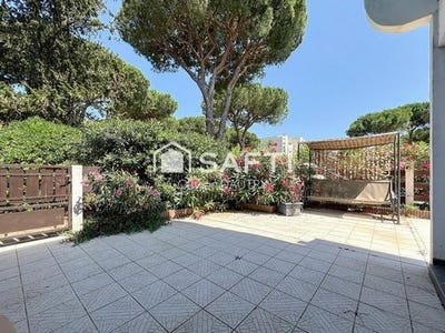 /international/fr/la-grande-motte-languedoc-roussillon-310100763308/?lang=es