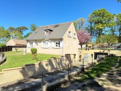 /international/fr/luzille-centre-val-de-loire-310107473531/