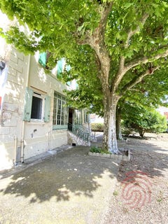 /international/fr/puisserguier-languedoc-roussillon-310107294969/