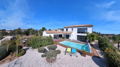 /international/fr/escales-languedoc-roussillon-310106594928/