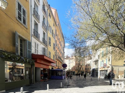 /international/fr/toulon-provence-alpes-cote-d-azur-310098369127/
