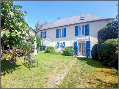 /international/fr/oloron-sainte-marie-aquitaine-310105267059/