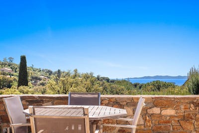/international/fr/le-lavandou-hh-15772987-le-lavandou-provence-alpes-cote-d-azur-310100957480/
