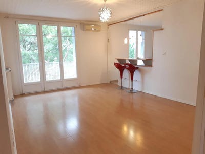 /international/fr/tarascon-provence-alpes-cote-d-azur-310107978732/