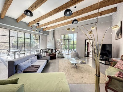/international/fr/pezenas-languedoc-roussillon-310108429758/
