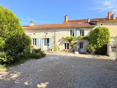 /international/fr/saint-severin-charente-310108429153/