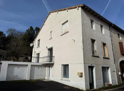 /international/fr/nanteuil-en-vallee-charente-310105817006/