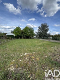 /international/fr/seiches-sur-le-loir-pays-de-la-loire-310107322148/