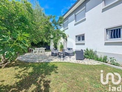 /international/fr/gretz-armainvilliers-ile-de-france-310098792595/