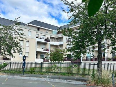 /international/fr/angers-pays-de-la-loire-310108785381/