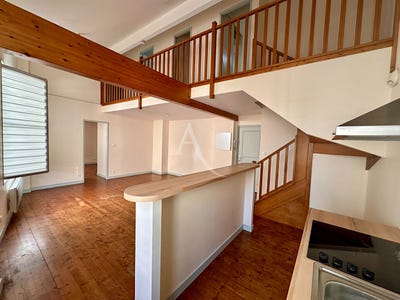 /international/fr/saintes-charente-310108894092/