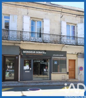 /international/fr/terrasson-lavilledieu-aquitaine-310106460345/