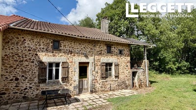 /international/fr/rochechouart-limousin-310105205638/
