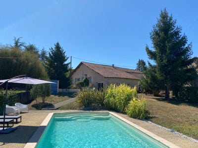 /international/fr/saint-romain-charente-310119995784/