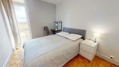/international/fr/avenue-raymond-de-veyssiere-ecully-rhone-310104208758/