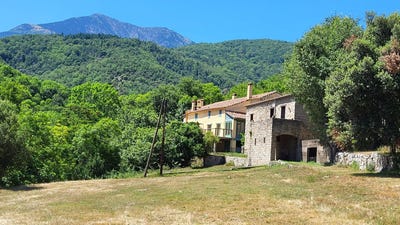 /international/fr/arles-sur-tech-languedoc-roussillon-310108973253/