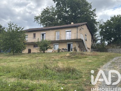 /international/fr/thiviers-aquitaine-310103763989/