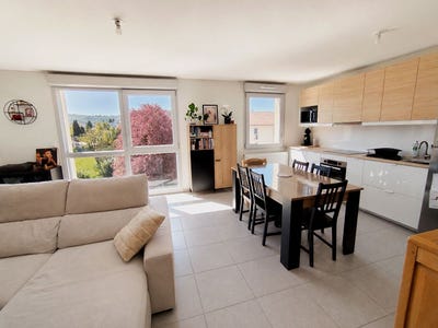 /international/fr/lons-le-saunier-franche-comte-310108667879/