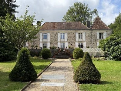 /international/fr/nontron-aquitaine-310106831487/