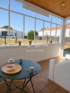 /international/fr/saint-gilles-croix-de-vie-pays-de-la-loire-310109821797/