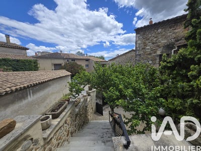 /international/fr/allegre-les-fumades-languedoc-roussillon-310106428492/