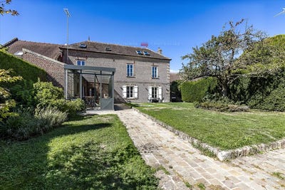 /international/fr/compiegne-picardie-310110288044/