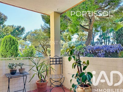 /international/fr/sanary-sur-mer-provence-alpes-cote-d-azur-310108419039/