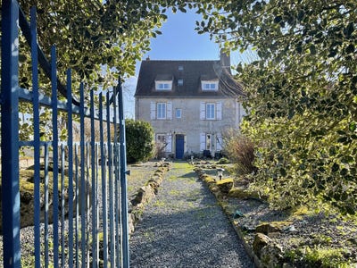 /international/fr/chatelus-malvaleix-limousin-310106780647/