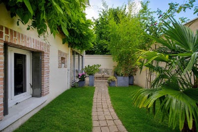 /international/fr/suresnes-ile-de-france-310109148444/?lang=th