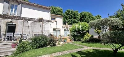 /international/fr/malemort-du-comtat-provence-alpes-cote-d-azur-310099258240/