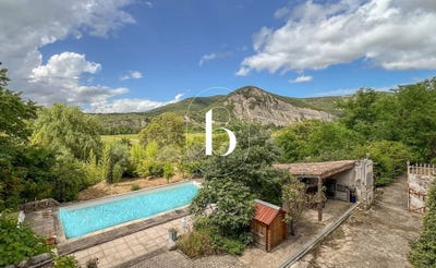 /international/fr/vallon-pont-d-arc-rhone-310099623671/?lang=zh-tw