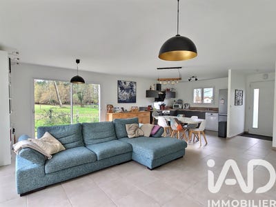 /international/fr/salles-charente-310103612943/