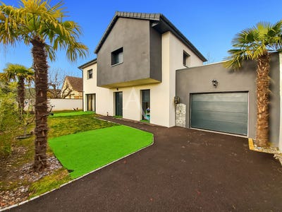 /international/fr/saint-etienne-du-rouvray-upper-normandy-310104889315/