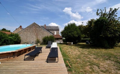 /international/fr/le-mayet-de-montagne-auvergne-310109745977/