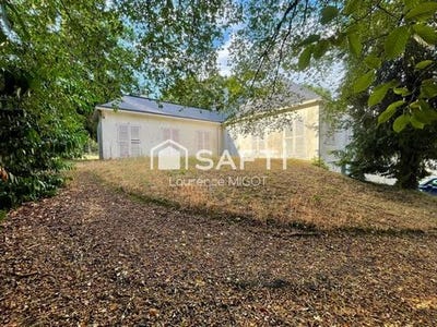 /international/fr/orvault-pays-de-la-loire-310105746985/