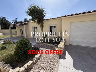 /international/fr/rochefort-du-gard-languedoc-roussillon-310108595860/?lang=es
