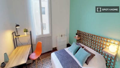 /international/fr/montpellier-languedoc-roussillon-310108563517/