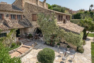 /international/fr/biot-provence-alpes-cote-d-azur-310098369307/