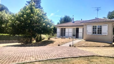 /international/fr/migne-auxances-charente-310109206439/