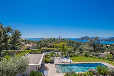 /international/fr/agay-hh-15751992-agay-provence-alpes-cote-d-azur-310100958676/?lang=en