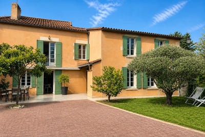 /international/fr/la-reole-aquitaine-310119781625/