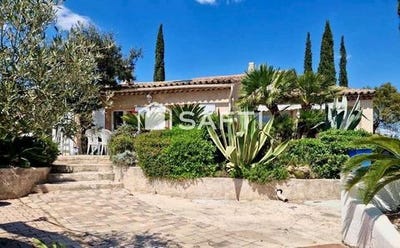 /international/fr/roquebrune-sur-argens-provence-alpes-cote-d-azur-310100498946/