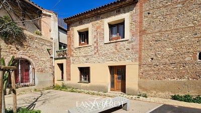 /international/fr/alenya-languedoc-roussillon-310100824619/