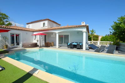 /international/fr/castelnau-le-lez-languedoc-roussillon-310098841582/