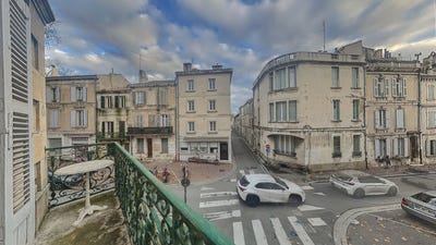 /international/fr/avignon-provence-alpes-cote-d-azur-310109023040/