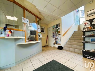 /international/fr/jugon-les-lacs-brittany-310098144214/