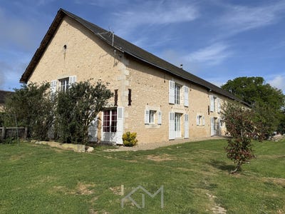 /international/fr/chauvigny-charente-310107921031/