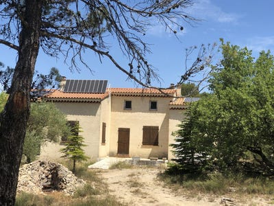 /international/fr/esparron-provence-alpes-cote-d-azur-310099848212/?lang=zh-tw